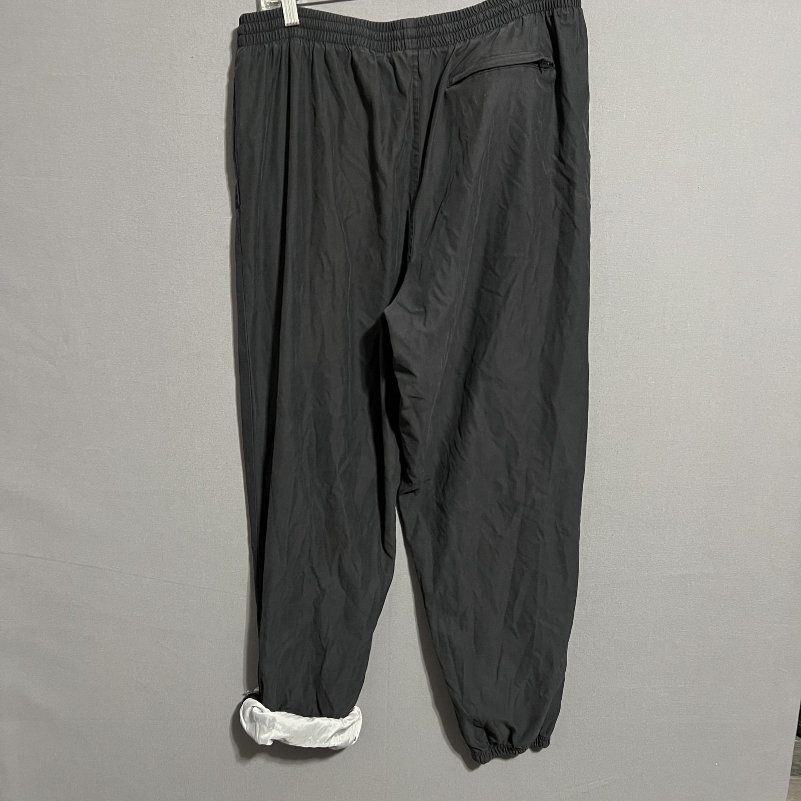Runners Pants Mens Xl 30 Inseam Black Windbreaker Lined Elastic Waist Tapered — image 6 of 7